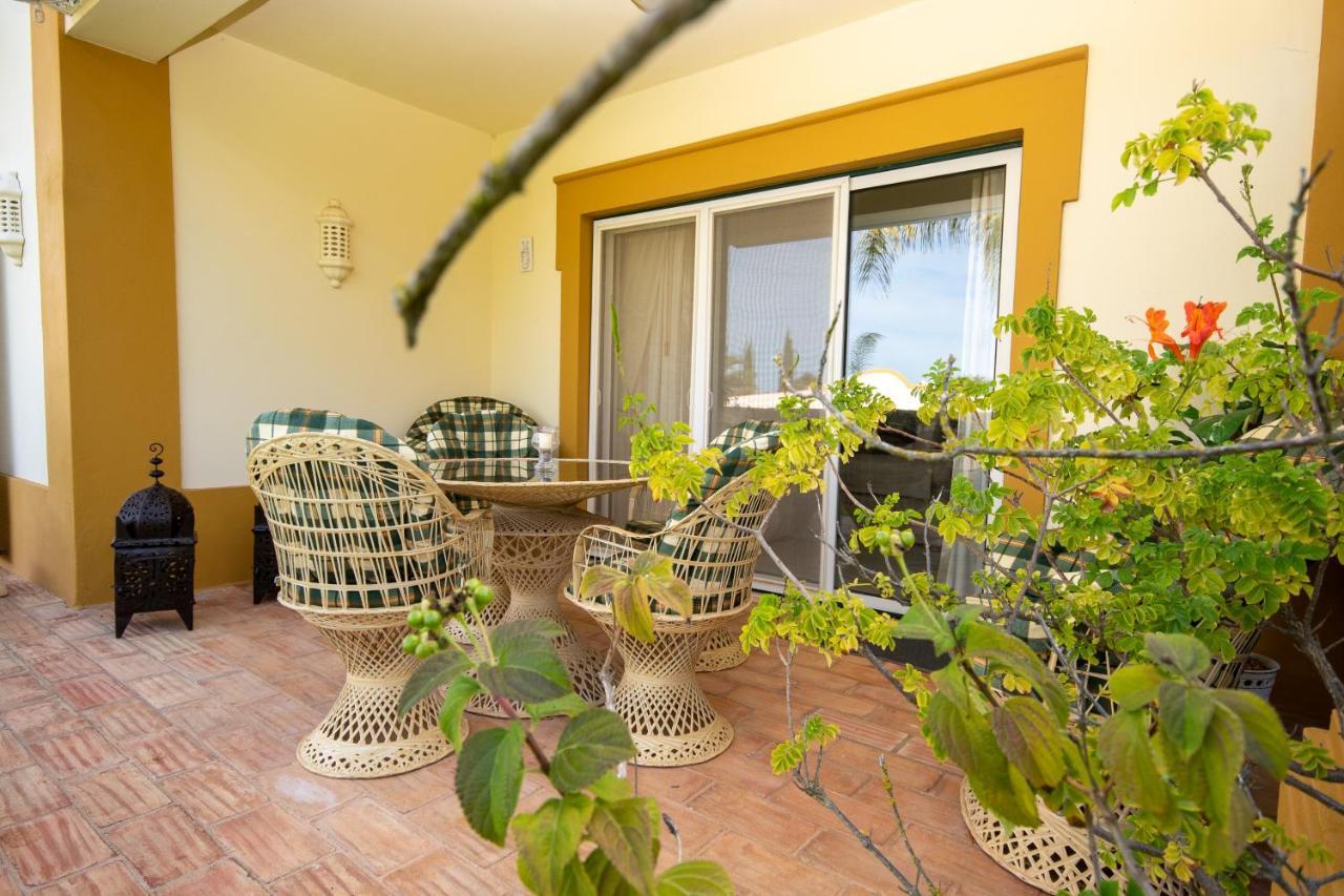 Carvoeiro, 2BR Pestana Gramacho Golf Apartment Estômbar Exterior foto